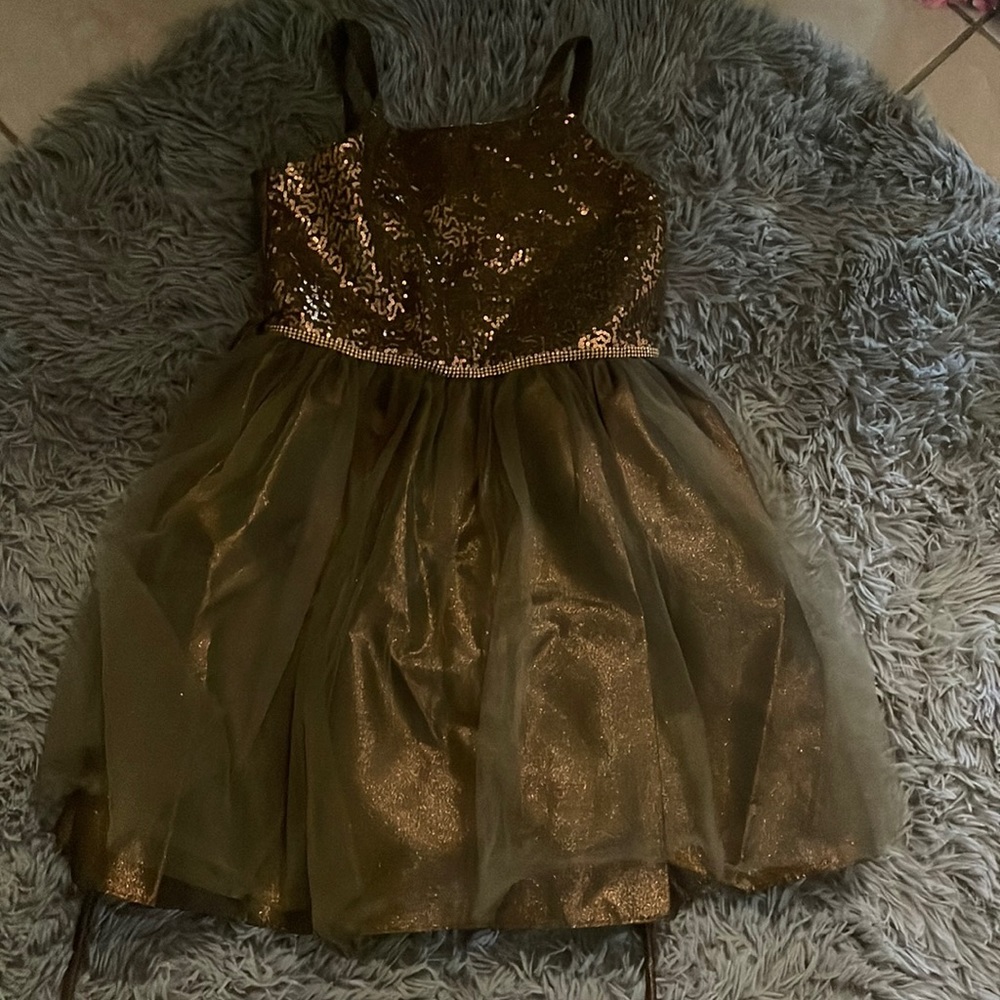 I’m selling theses dresses one is gold green and the other one is light sage
